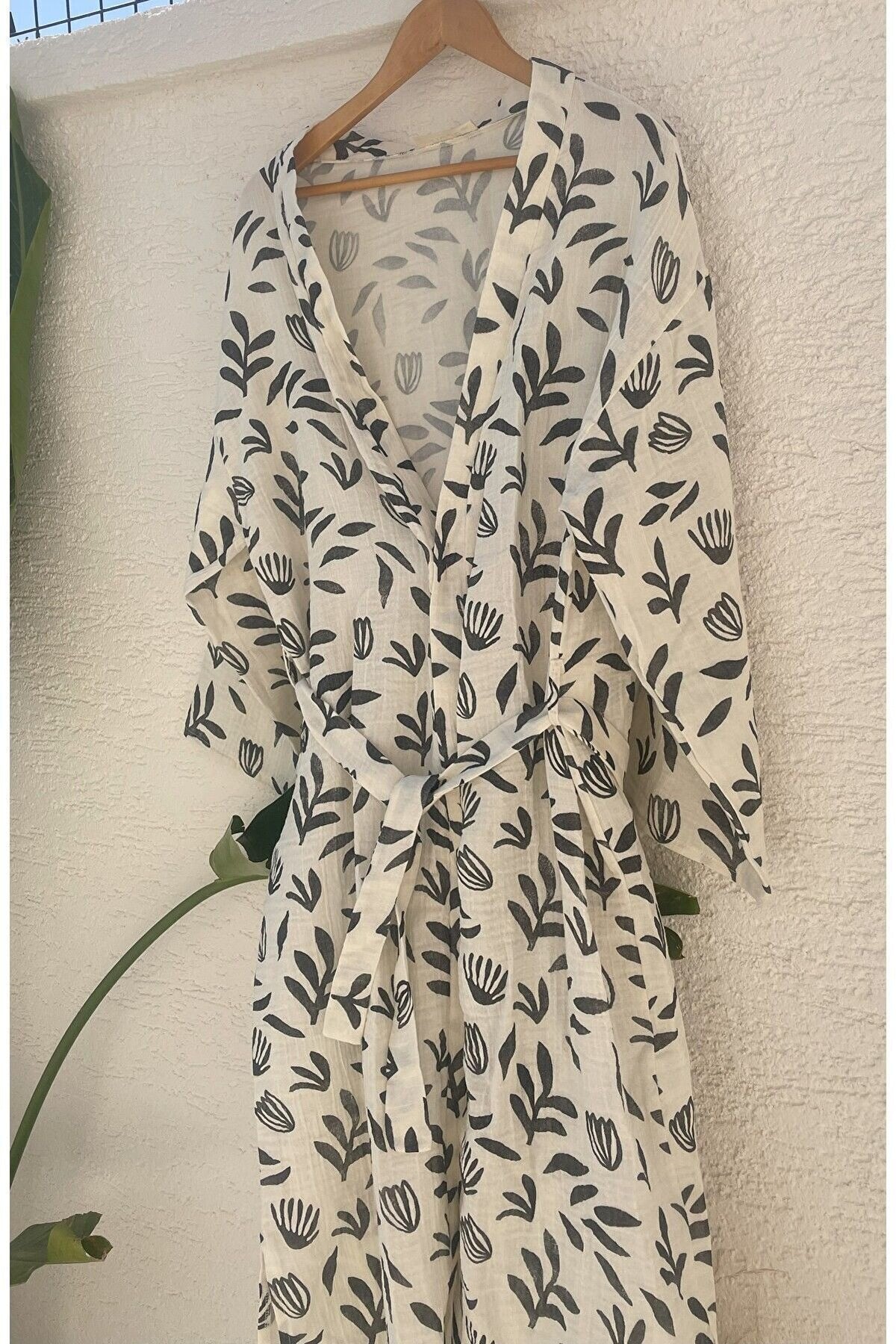 Kadın Siyah-ekru Desenli Kimono Efes 2 Kat Organik Müslin Krinkıl